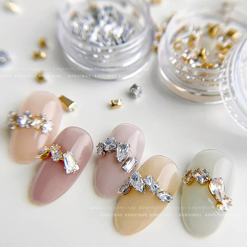 10pcs Nail Art Rhinestone Alloy Zircon charms